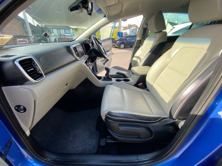 2021 Kia Sportage - photo 15