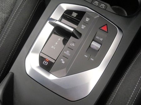 2026 BMW 1-Series - photo 10