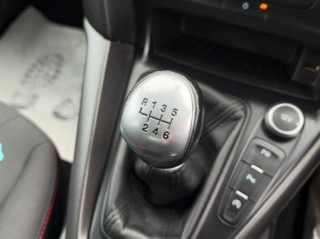 2016 Ford Focus - photo 13