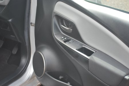 2016 Toyota Yaris - photo 13