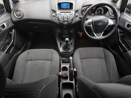 2016 Ford Fiesta - photo 10