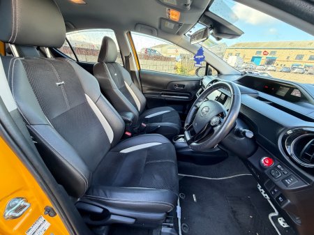 2016 Toyota Aqua - photo 12