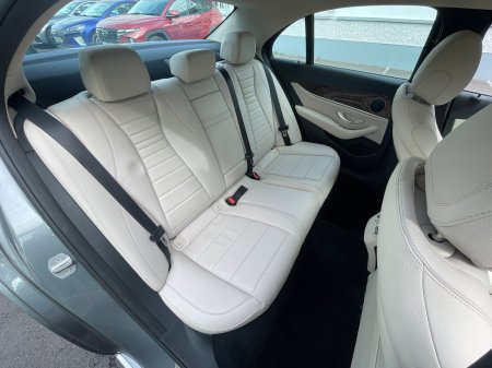 2017 Mercedes-Benz E-Class - photo 13
