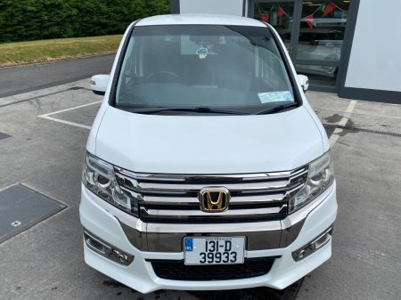 2013 Honda Stepwagon - photo 3