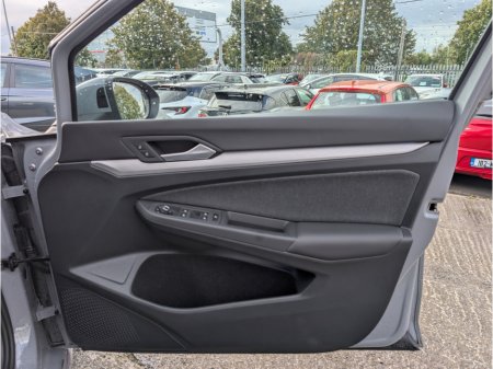 2024 Volkswagen Golf - photo 12