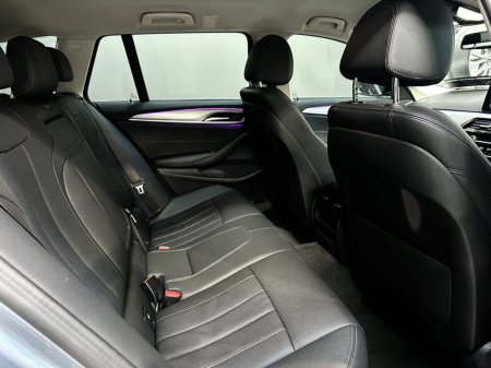2022 BMW 5-Series - photo 16
