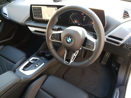 2026 BMW 1-Series - photo 6