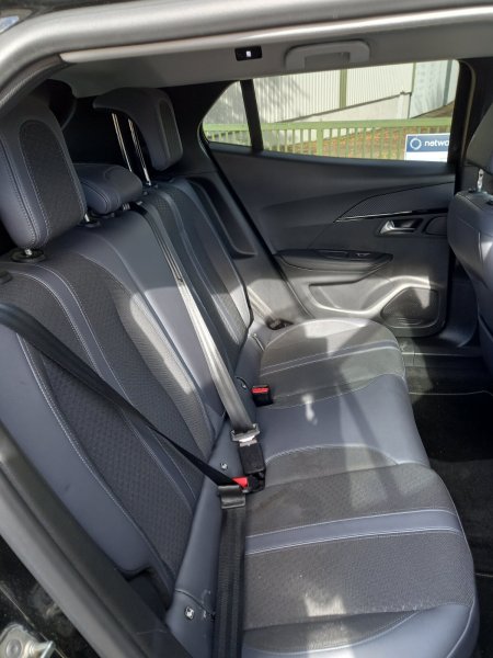 2020 Peugeot 2008 - photo 2