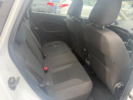 2013 Ford Fiesta - photo 14