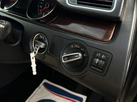 2011 Volkswagen Passat - photo 17