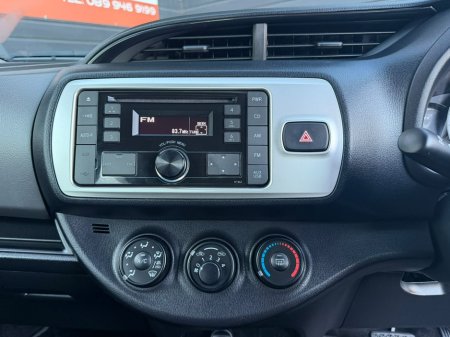 2016 Toyota Yaris - photo 8