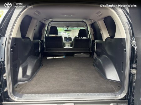2022 Toyota Land Cruiser - photo 8