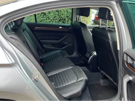 2018 Volkswagen Passat - photo 10