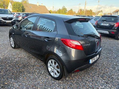 2015 Mazda Mazda2 - photo 5