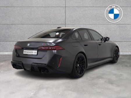 2025 BMW M5 - photo 25