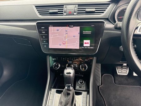 2018 Skoda Superb - photo 9