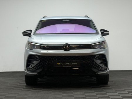 2025 Volkswagen Tiguan - photo 2