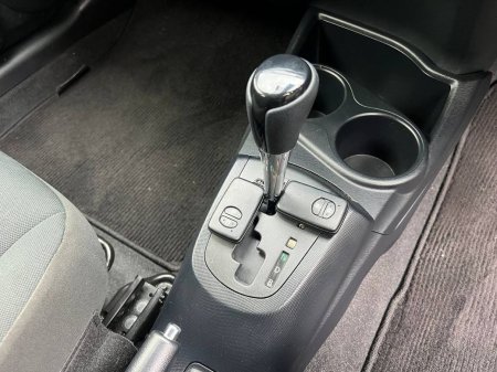 2018 Toyota Aqua - photo 11