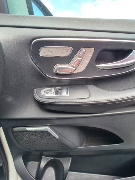 2016 Mercedes-Benz V-Class - photo 11