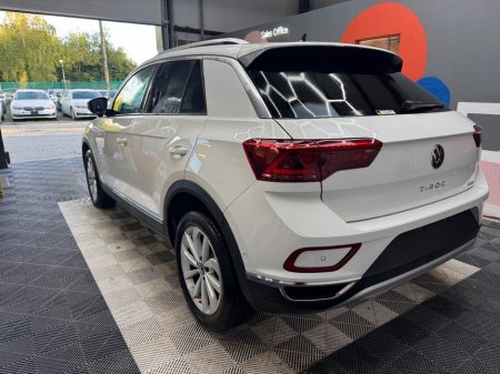 2025 Volkswagen T-Roc - photo 5