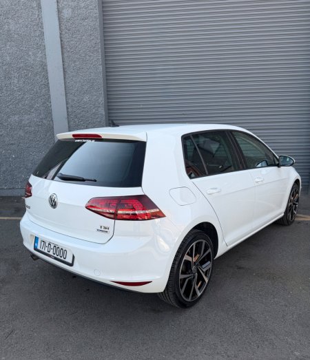 2017 Volkswagen Golf - photo 2