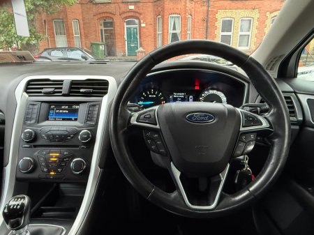 2016 Ford Mondeo - photo 14