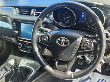 2016 Toyota Avensis - photo 9