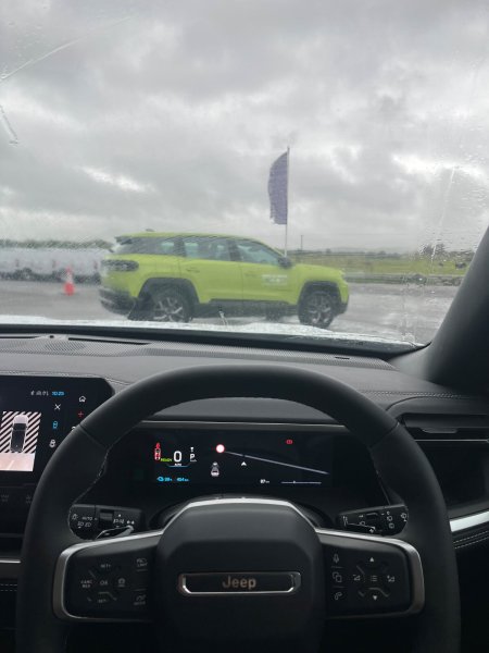 2026 Jeep Compass - photo 12