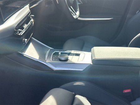 2026 BMW 3-Series - photo 7