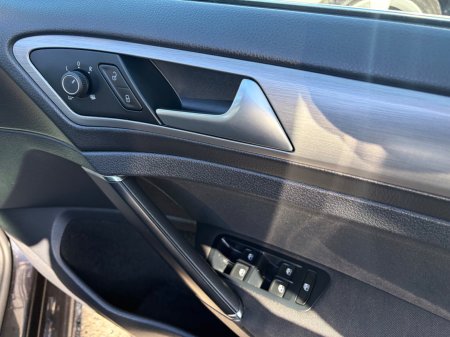 2017 Volkswagen Golf - photo 23