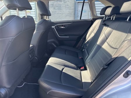 2021 Toyota RAV4 - photo 7