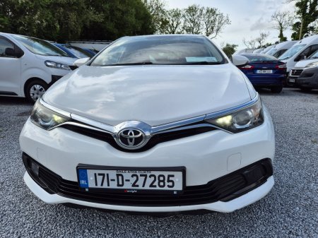 2017 Toyota Auris - photo 3