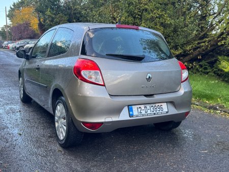 2012 Renault Clio - photo 3