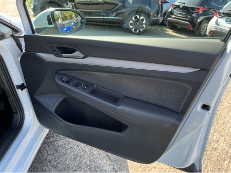 2023 Volkswagen Golf - photo 12