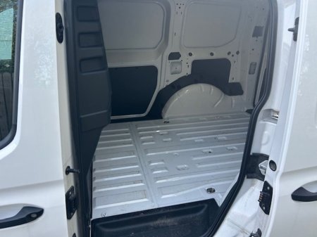 2025 Volkswagen Caddy - photo 18