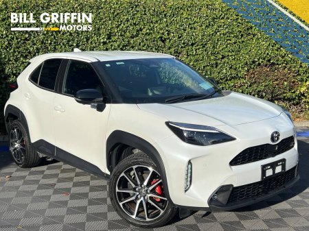 2024 Toyota Yaris Cross GR SPORT 1.5 HYBRID AUTO // VERY LOW MILEAGE // 360 PARKING CAMERAS // GR HEATED SEATS