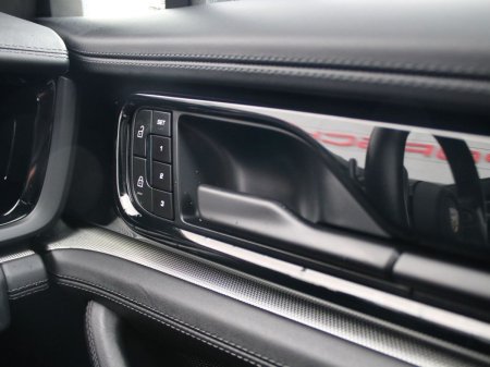 2025 Porsche Panamera - photo 15