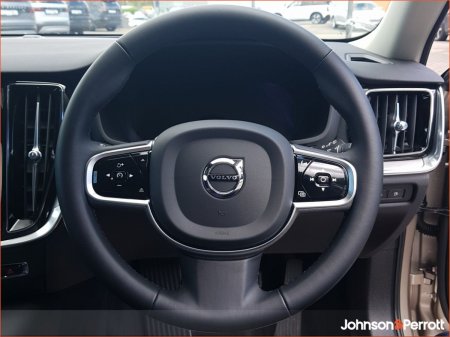 2023 Volvo V60 - photo 9