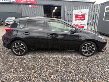 2017 Toyota Auris - photo 2