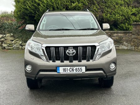2016 Toyota Land Cruiser - photo 3