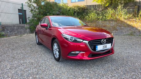 2018 Mazda Axela - photo 2