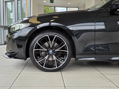 2023 BMW 3-Series - photo 5
