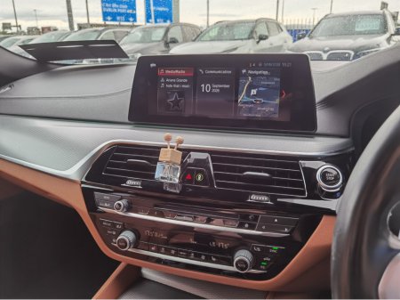2017 BMW 5-Series - photo 17