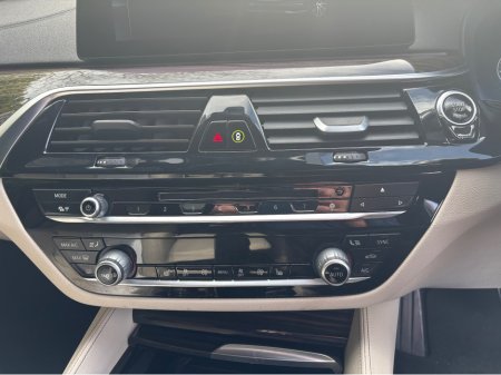 2019 BMW 5-Series - photo 14