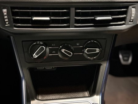 2021 Volkswagen Polo - photo 17