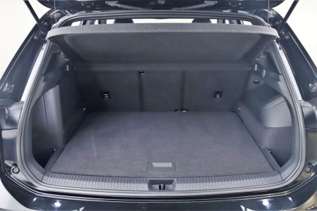 2025 Volkswagen Tiguan - photo 27