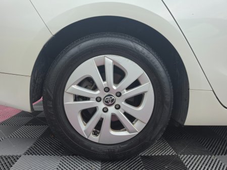 2016 Toyota Prius - photo 7
