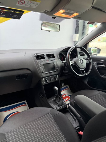 2015 Volkswagen Polo - photo 15
