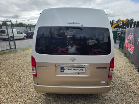 2025 Toyota Hiace - photo 5