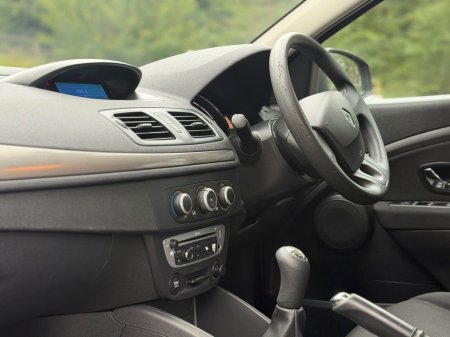 2013 Renault Fluence - photo 6